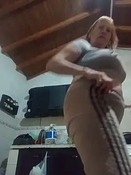 Snapshot of SexyMilf1211 chatting on May 25, 2026, 11:38 am SexyMilf1211 online show from May 25, 2026, 11:38 am