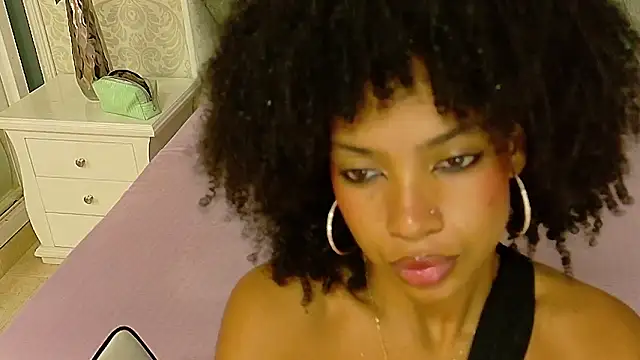 Miaa Grace  online show from March 7, 2026, 1:52 pm