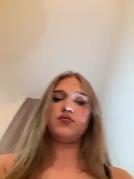 Hannah-2007 online show from March 31, 2026, 5:13 pm