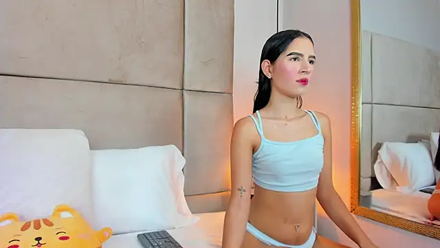 Snapshot of angelaG1 chatting on June 26, 2026, 4:06 am angelaG1 online show from June 26, 2026, 4:06 am