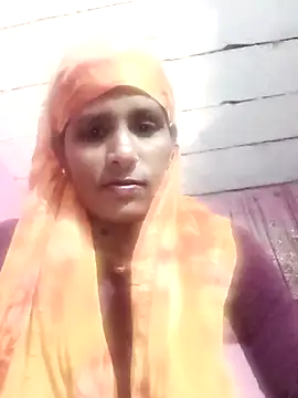 Snapshot of Pirvesh_singh chatting on December 17, 2025, 9:04 am Pirvesh singh online show from December 17, 2025, 9:04 am