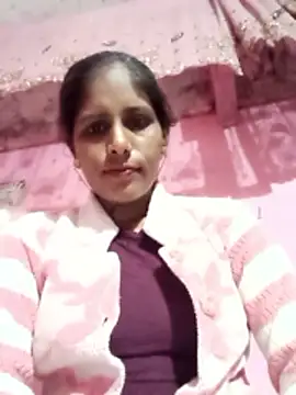 Snapshot of Pirvesh_singh chatting on January 15, 2026, 6:44 pm Pirvesh singh online show from January 15, 2026, 6:44 pm