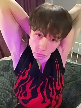 Snapshot of Slay-cute-boy chatting on November 14, 2025, 4:11 am Slay-cute-boy online show from November 14, 2025, 4:11 am