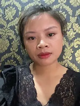 Snapshot of sara-xx chatting on November 14, 2025, 3:16 am sara-xx online show from November 14, 2025, 3:16 am