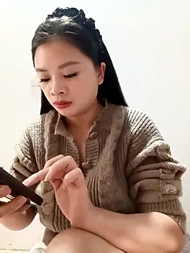 sara-xx online show from February 3, 2026, 6:51 am