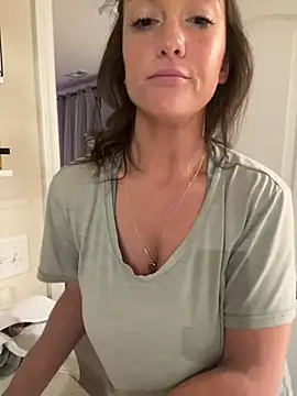 Ayybaebay online show from April 13, 2026, 1:11 am