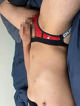 Snapshot of trtr9595 chatting on November 14, 2025, 8:40 pm trtr9595 online show from November 14, 2025, 8:40 pm