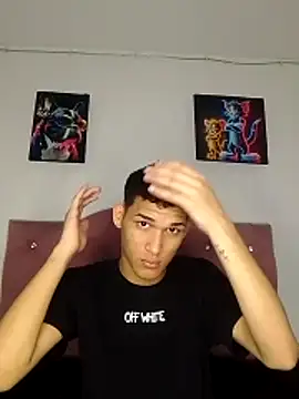 Snapshot of Luigi_cumming1 chatting on November 19, 2025, 6:13 am Luigi cumming1 online show from November 19, 2025, 6:13 am