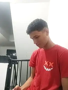 Snapshot of Luigi_cumming1 chatting on November 20, 2025, 9:42 am Luigi cumming1 online show from November 20, 2025, 9:42 am