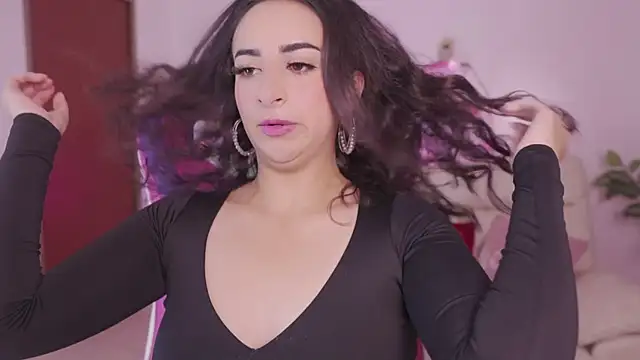 Snapshot of Enola_Holmes_ chatting on January 9, 2026, 1:03 pm Enola Holmes online show from January 9, 2026, 1:03 pm