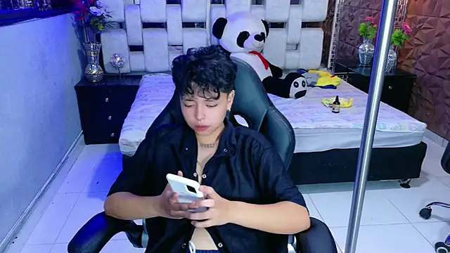 lunabustygirl online show from January 11, 2026, 5:12 am