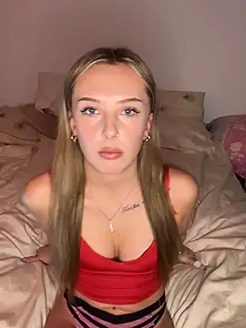 Snapshot of Maria-Becker chatting on November 25, 2025, 4:07 pm Maria-Becker online show from November 25, 2025, 4:07 pm