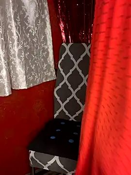 Snapshot of Monicaa___ chatting on November 16, 2025, 2:33 pm Monicaa online show from November 16, 2025, 2:33 pm