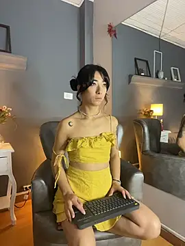 Snapshot of AmbarOishi__ chatting on December 15, 2025, 1:59 pm AmbarOishi online show from December 15, 2025, 1:59 pm