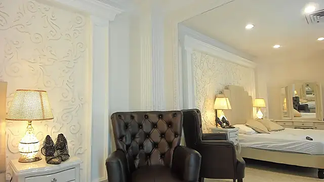 Snapshot of IvannaClaire chatting on December 4, 2025, 12:14 pm IvannaClaire online show from December 4, 2025, 12:14 pm