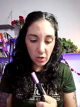Snapshot of Melinerd chatting on June 2, 2026, 6:10 pm Melinerd online show from June 2, 2026, 6:10 pm