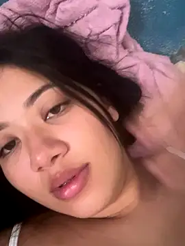 Snapshot of Larissa_xxe chatting on November 30, 2025, 1:15 pm Larissa xxe online show from November 30, 2025, 1:15 pm