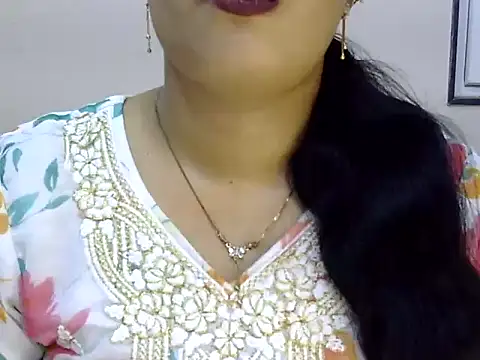 Snapshot of Muskan_Jha chatting on June 23, 2026, 1:36 am Muskan Jha online show from June 23, 2026, 1:36 am