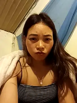 Snapshot of _Su-Su_ chatting on February 8, 2026, 12:03 am Su-Su online show from February 8, 2026, 12:03 am
