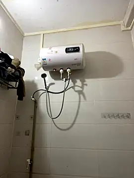 Snapshot of yiyi0316 chatting on December 3, 2025, 4:16 pm yiyi0316 online show from December 3, 2025, 4:16 pm