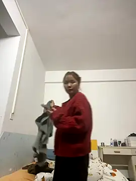 Snapshot of yiyi0316 chatting on December 5, 2025, 5:31 pm yiyi0316 online show from December 5, 2025, 5:31 pm