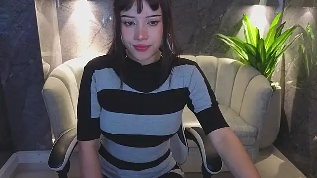 Snapshot of Emily_Tx_ chatting on December 3, 2025, 2:52 am Emily Tx online show from December 3, 2025, 2:52 am