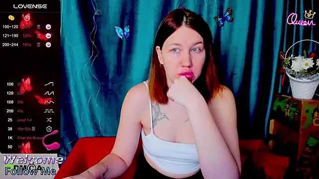 LillyRayRay online show from December 22, 2025, 1:57 am