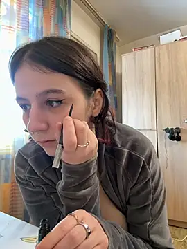 ivybabby online show from February 18, 2026, 12:34 pm