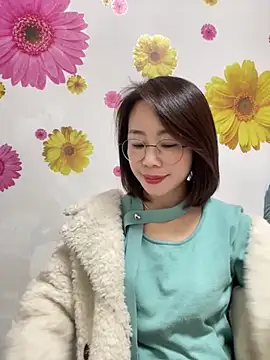 Snapshot of xiaoling2358 chatting on December 15, 2025, 7:23 am xiaoling2358 online show from December 15, 2025, 7:23 am