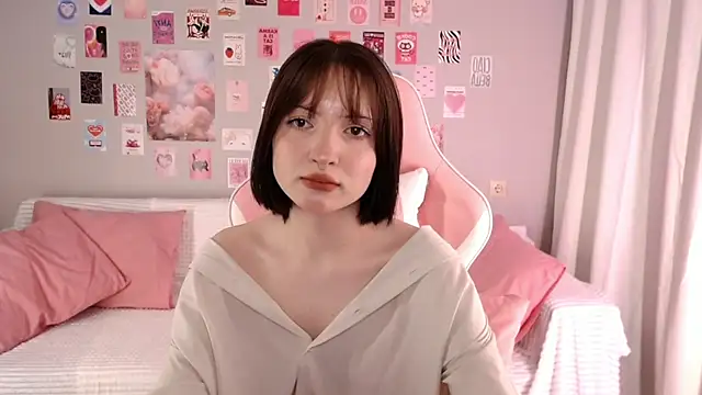 Snapshot of Lexi_Bottom chatting on December 14, 2025, 1:55 am Lexi Bottom online show from December 14, 2025, 1:55 am