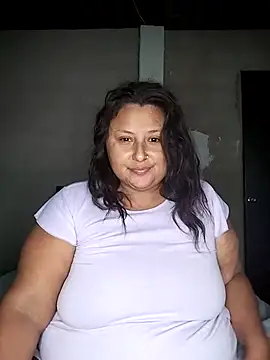 Snapshot of BWW-CINDY11 chatting on February 16, 2026, 8:16 pm BWW-CINDY11 online show from February 16, 2026, 8:16 pm