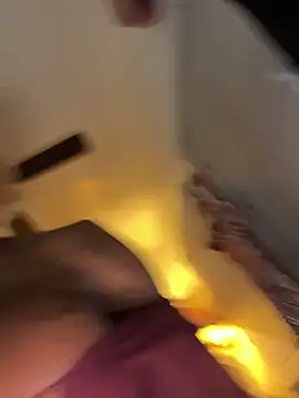 Motherbigbus online show from April 13, 2026, 2:28 am