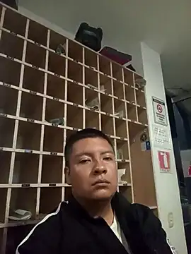 Jeison0323 online show from April 21, 2026, 8:09 am