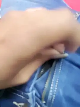 Snapshot of Shivona chatting on December 14, 2025, 9:47 am Shivona online show from December 14, 2025, 9:47 am