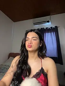 fairuu online show from November 25, 2025, 4:56 am