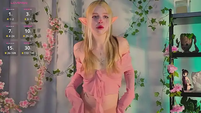 ElvenQueen online show from February 1, 2026, 2:15 pm