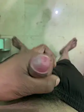 Snapshot of Fuckstar2001@xh chatting on February 12, 2026, 9:26 am Fuckstar2001xh online show from February 12, 2026, 9:26 am