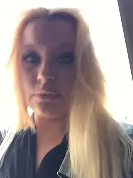 Snapshot of BunnyPleasures chatting on December 4, 2025, 10:07 pm BunnyPleasures online show from December 4, 2025, 10:07 pm