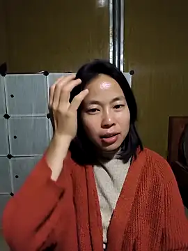 Snapshot of Cat-meow chatting on December 15, 2025, 1:15 pm Cat-meow online show from December 15, 2025, 1:15 pm