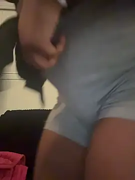 kaywest online show from April 22, 2026, 7:44 am