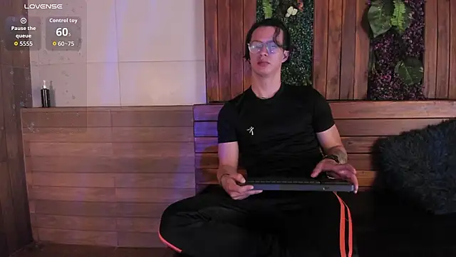 Brandon starkk online show from March 12, 2026, 12:11 pm