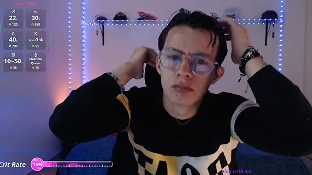 Snapshot of Brandon_starkk chatting on June 25, 2026, 12:43 am Brandon starkk online show from June 25, 2026, 12:43 am