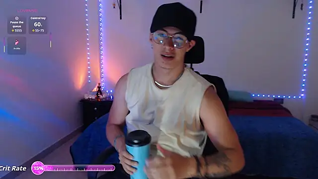 Snapshot of Brandon_starkk chatting on July 9, 2026, 1:04 pm Brandon starkk online show from July 9, 2026, 1:04 pm