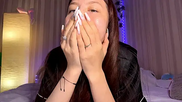 CutieSlim online show from February 9, 2026, 12:09 pm