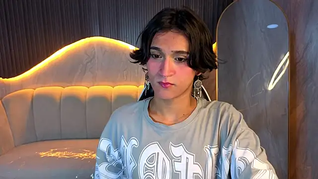 Snapshot of zoe_tp chatting on December 16, 2025, 7:52 pm zoe tp online show from December 16, 2025, 7:52 pm