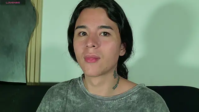 Snapshot of Angel-umbra chatting on January 18, 2026, 10:08 am Angel-umbra online show from January 18, 2026, 10:08 am