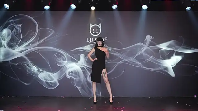 Snapshot of LU-909 chatting on November 29, 2025, 8:06 am LU-909 online show from November 29, 2025, 8:06 am