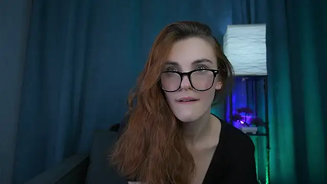 foxy cute4you online show from November 30, 2025, 7:18 pm