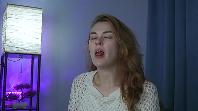 foxy cute4you online show from March 29, 2026, 5:35 pm