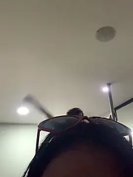 Snapshot of Dannii- chatting on February 14, 2026, 3:36 am Dannii- online show from February 14, 2026, 3:36 am